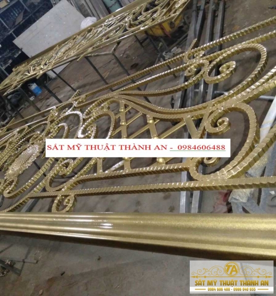 LAN CAN BAN CÔNG SẮT MỸ THUẬT TPHCM